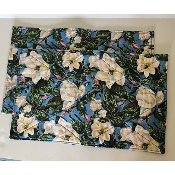 Magnolia flower placemats - handmade - 2 piece set first home gift - Picture 3 of 6